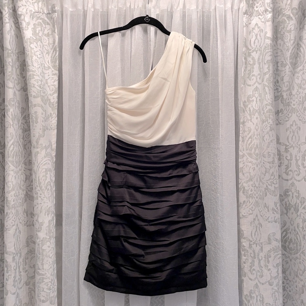Express Black and Ivory Dress - Size 0